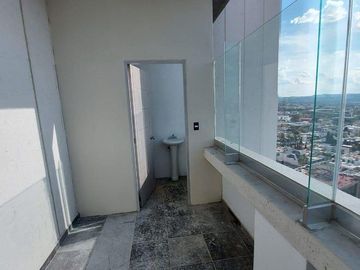 VENTA DE CONSULTORIO EN LA TORRE MÉDICA III DE TEC 100. 3.3