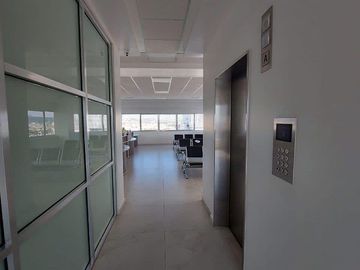 VENTA DE CONSULTORIO EN LA TORRE MÉDICA III DE TEC 100. 3.3