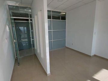 VENTA DE CONSULTORIO EN LA TORRE MÉDICA III DE TEC 100. 3.3