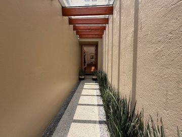 SE VENDE HERMOSA CASA EN PRIVADA EN HACIENDA DE LAS PALMAS!!