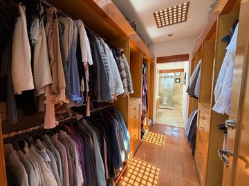 SE VENDE HERMOSA CASA EN PRIVADA EN HACIENDA DE LAS PALMAS!!