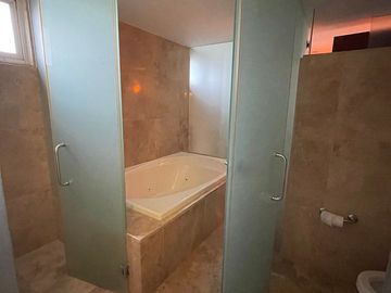 Casa en privada en renta Lomas country
