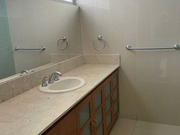 Casa en privada en renta Lomas country