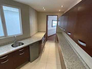 Casa en privada en renta Lomas country