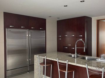 Casa en privada en renta Lomas country