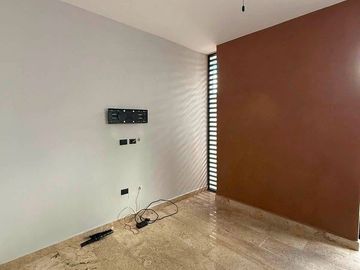 Townhouse en renta en Temozón Norte (con paneles)