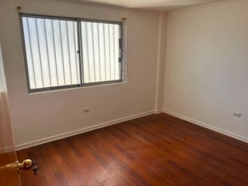 Se arrienda departamento central
