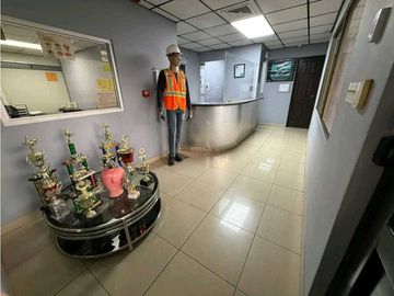 Venta de galera de 740 mts2 en Pueblo Nuevo