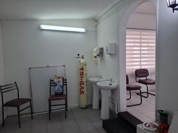 LOCAL OFICINAS  ZONA PORTUARIA 364 MTS2 ESTACIONAMIENTOS