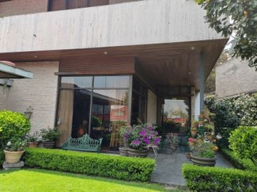 Casa en venta en Bosques de las Lomas