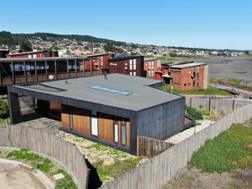 VENTA CASA 3HAB 3BA PICHILEMU