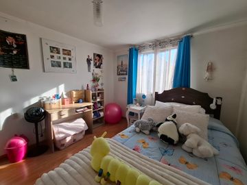 VENTA CASA 5D 2B 2E CALLE PORTON ELEC - LAS PARCELAS - MAIPÚ