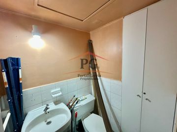 ESPACIO COMERCIAL Y PROFESIONAL EN CENTRO DE VALDIVIA