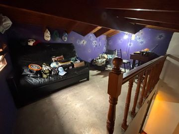 Casa con Departamento en venta en Merlo Norte