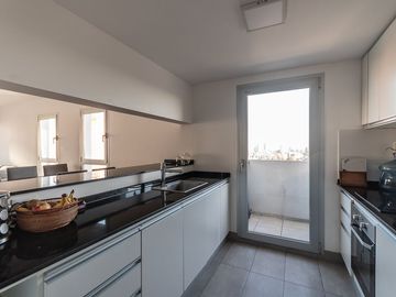 DEPARTAMENTO 4 AMBIENTES VENTA TIGRE COCHERA
