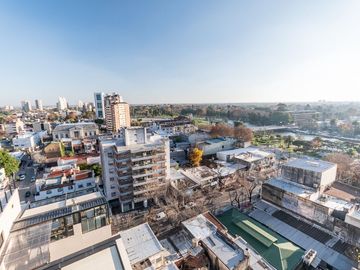 DEPARTAMENTO 4 AMBIENTES VENTA TIGRE COCHERA