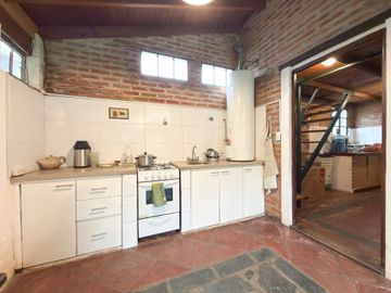 CASA EN VENTA BARRIO GOLF TANDIL