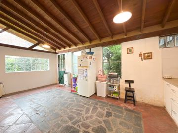 CASA EN VENTA BARRIO GOLF TANDIL