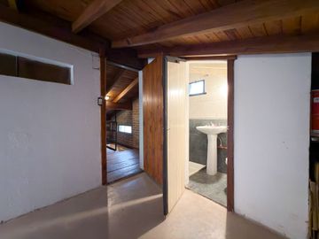 CASA EN VENTA BARRIO GOLF TANDIL