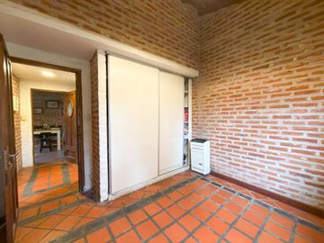 CASA EN VENTA BARRIO GOLF TANDIL