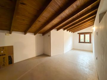 CASA EN VENTA BARRIO GOLF TANDIL