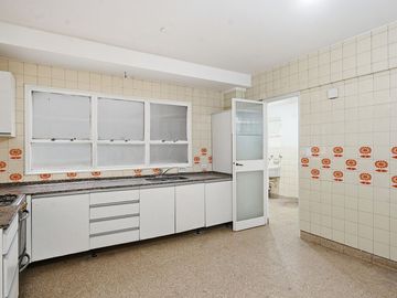 DEPARTAMENTO 4 AMBIENTES VENTA FLORES FINANCIACION