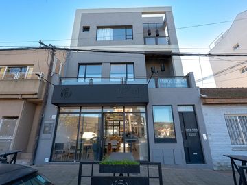 VENTA EDIFICIO EN IMPORTANTE AVENIDA