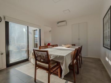 VENTA EDIFICIO EN IMPORTANTE AVENIDA