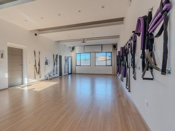 VENTA EDIFICIO EN IMPORTANTE AVENIDA