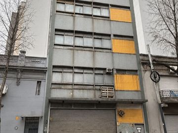 Edificio industrial en venta de 1297m2 ubicado en San Cristóbal