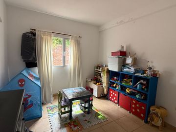 VENTA DUPLEX 3 DORMITORIOS B° LOS PERALES
