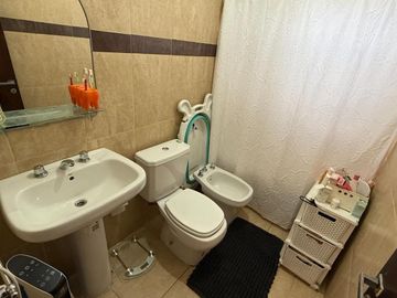 VENTA DUPLEX 3 DORMITORIOS B° LOS PERALES
