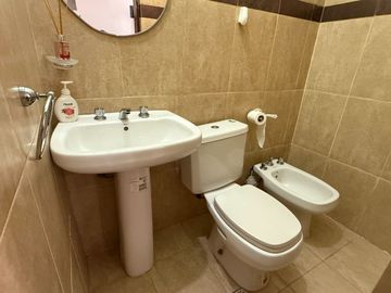 VENTA DUPLEX 3 DORMITORIOS B° LOS PERALES