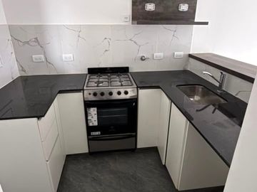 Departamento en venta c/ cochera en Villa del Parque