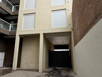 Departamento en venta c/ cochera en Villa del Parque