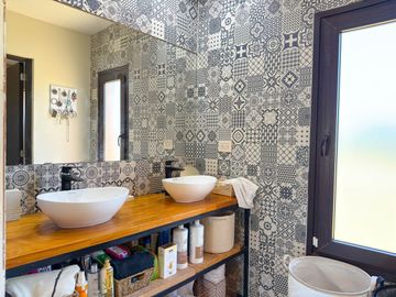 Moderna Casa Quinta en Valle Sereno. NUEVO VALOR!