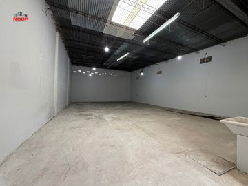 Galpón en alquiler | Barrio San Pedrito – 200 m²