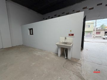 Galpón en alquiler | Barrio San Pedrito – 200 m²