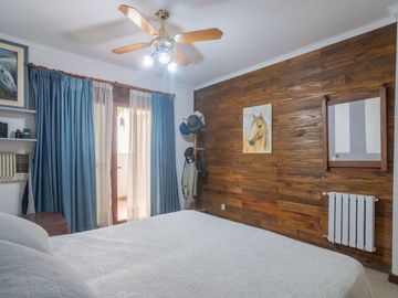 Casa única a la venta sobre la Costanera!