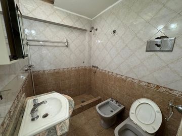 GALPON EN VENTA MAS 2 DEPTOS 2 AMB ISIDRO CASANOVA