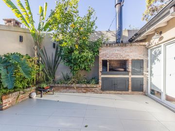 VENTA CASA LOTE PROPIO 3 AMB C/ PATIO EN MARTINEZ