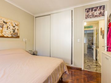 VENTA CASA LOTE PROPIO 3 AMB C/ PATIO EN MARTINEZ