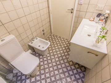VENTA CASA LOTE PROPIO 3 AMB C/ PATIO EN MARTINEZ