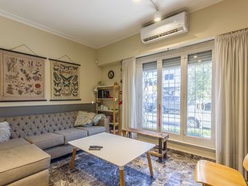 VENTA CASA LOTE PROPIO 3 AMB C/ PATIO EN MARTINEZ