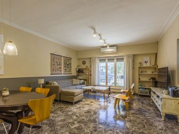 VENTA CASA LOTE PROPIO 3 AMB C/ PATIO EN MARTINEZ