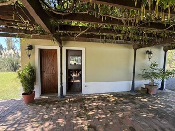 VENTA CASA 4 AMBIENTES LOS CARDALES CHACRA
