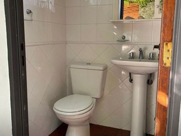 VENTA CASA 4 AMBIENTES LOS CARDALES CHACRA