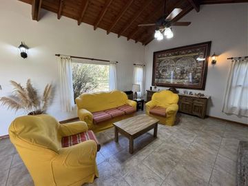 VENTA CASA 4 AMBIENTES LOS CARDALES CHACRA