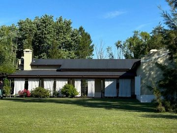 VENTA CASA 4 AMBIENTES LOS CARDALES CHACRA