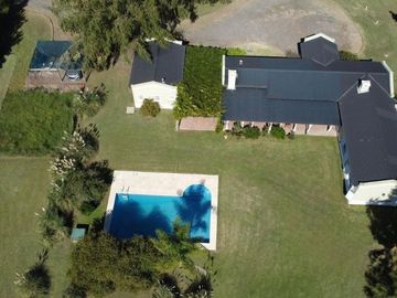 VENTA CASA 4 AMBIENTES LOS CARDALES CHACRA